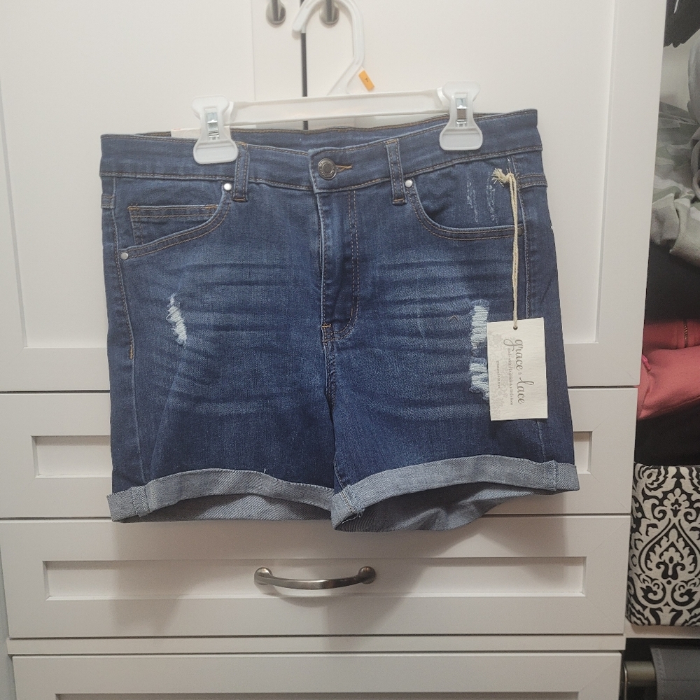 Grace and Lace size 8 Shorts